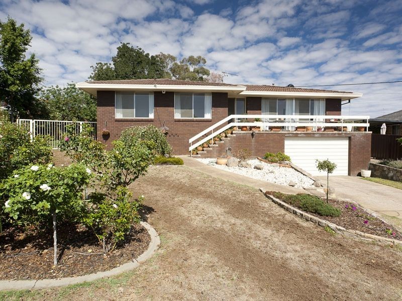 8 Breden Place, Queanbeyan NSW 2620