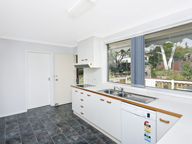 8 Breden Place, Queanbeyan NSW 2620