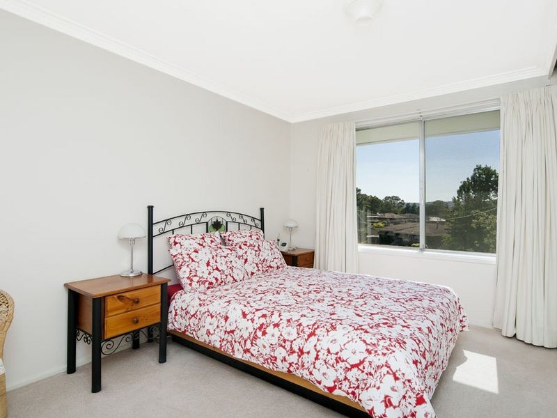 8 Breden Place, Queanbeyan NSW 2620