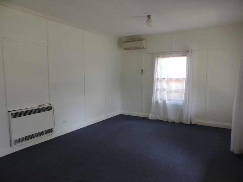 64 Collett Street, Queanbeyan NSW 2620