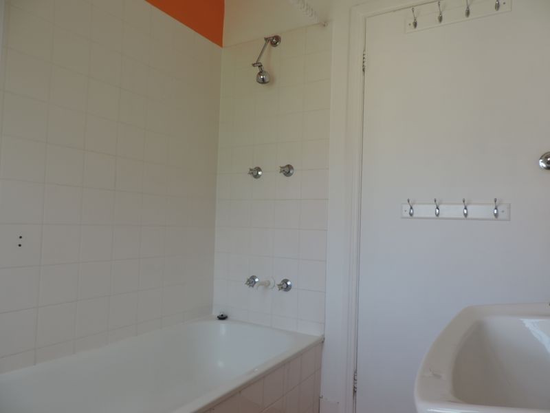 64 Collett Street, Queanbeyan NSW 2620