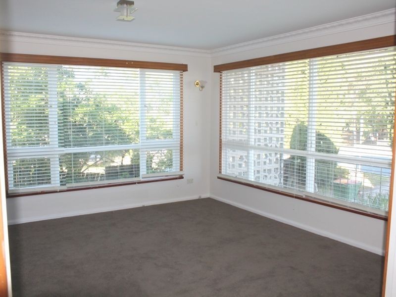 32 Mulloon Street, Queanbeyan NSW 2620