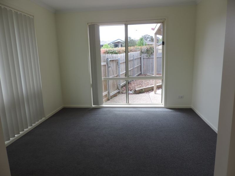 24 Ironbark Circuit, Jerrabomberra NSW 2619