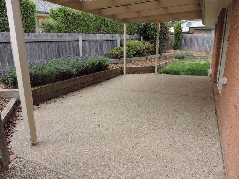 24 Ironbark Circuit, Jerrabomberra NSW 2619