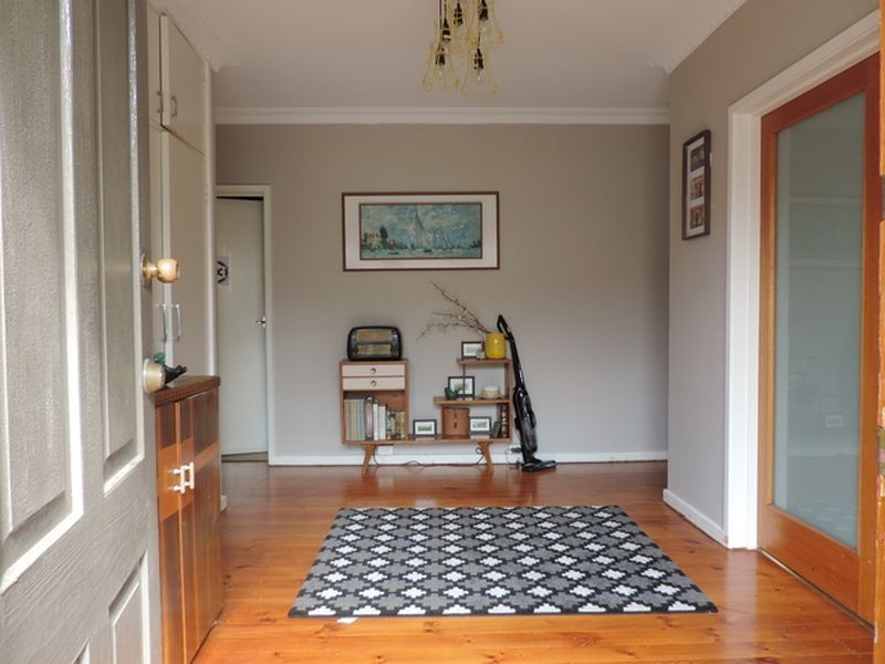 13 Albert Street, Queanbeyan NSW 2620