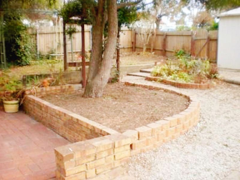 27 White Avenue, Queanbeyan NSW 2620