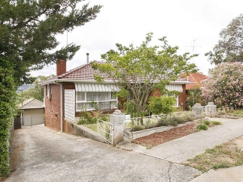 84 Ross Road, Queanbeyan NSW 2620