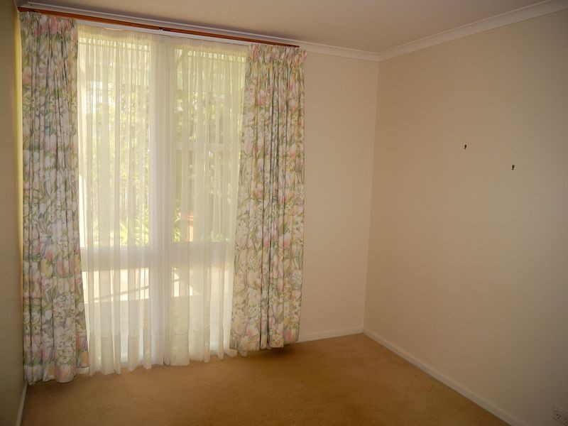 4B Crawford Street, Queanbeyan NSW 2620