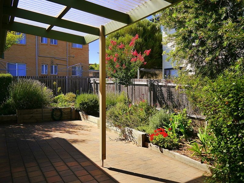 4B Crawford Street, Queanbeyan NSW 2620