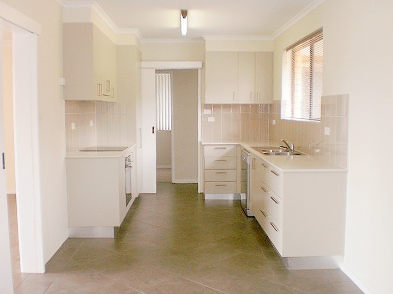 2/20 Cassidy Street, Queanbeyan NSW 2620