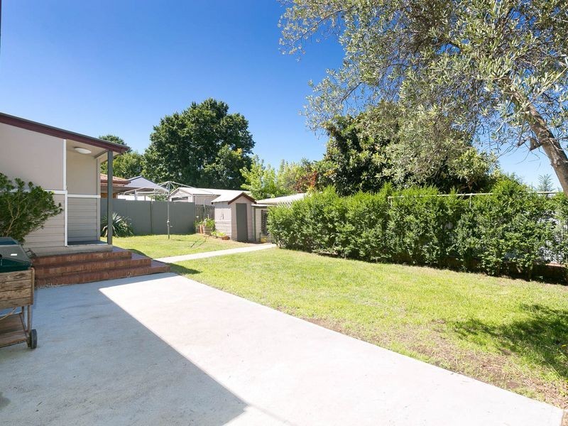 1 Hirst Avenue, Queanbeyan NSW 2620