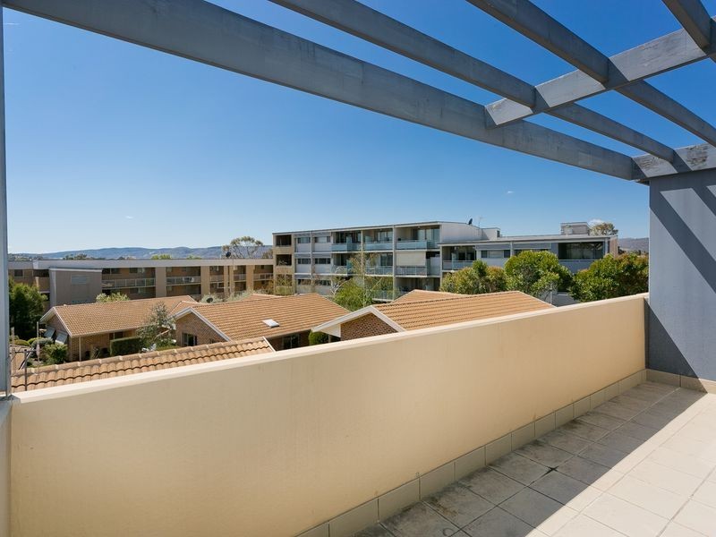8C/17 Uriarra Road, Queanbeyan NSW 2620
