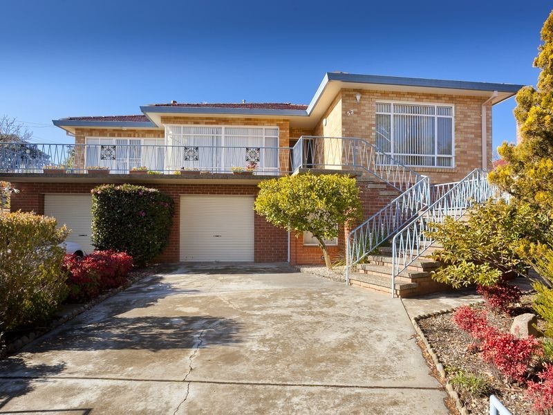 52 Crest Road, Booroomba ACT 2620