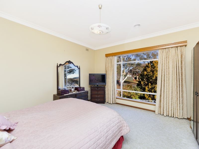 52 Crest Road, Booroomba ACT 2620