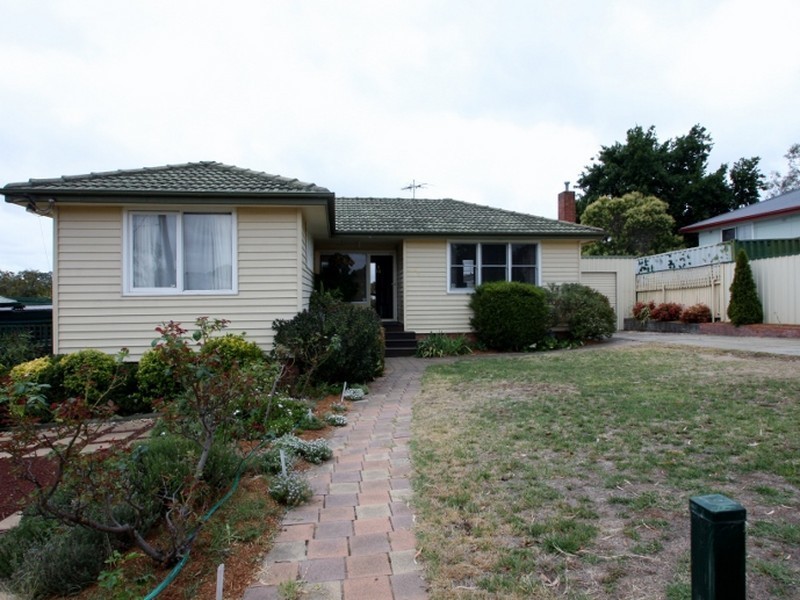 37 Margaret Street, Queanbeyan NSW 2620