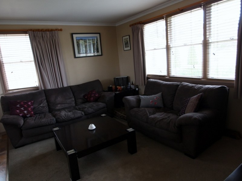 37 Margaret Street, Queanbeyan NSW 2620