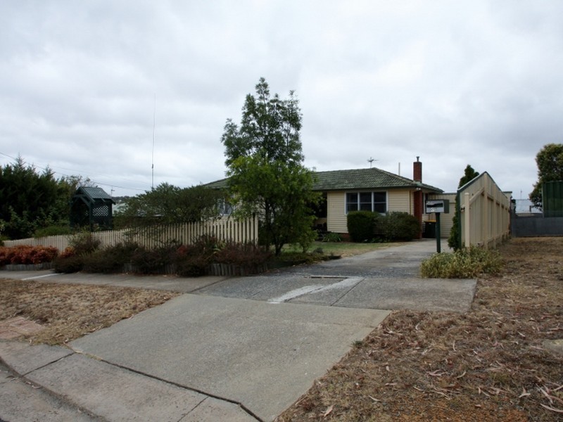 37 Margaret Street, Queanbeyan NSW 2620