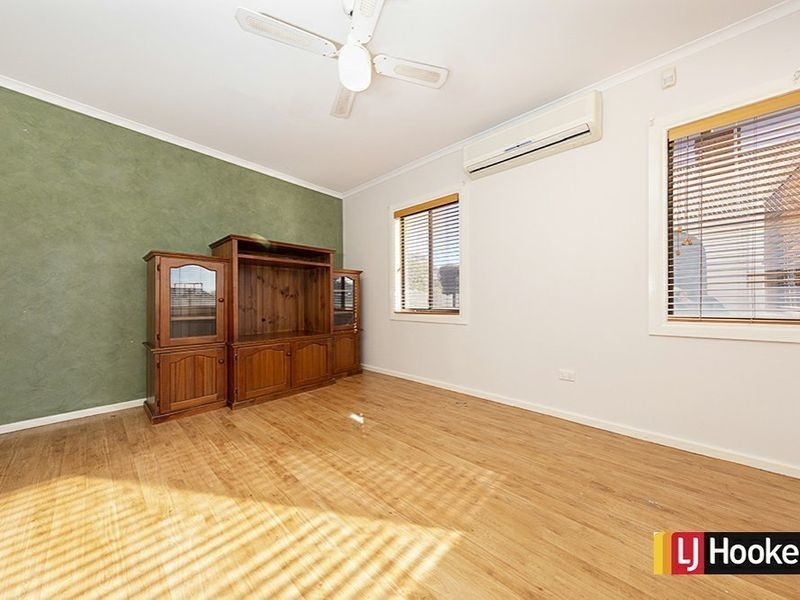 81 Uriarra Road, Queanbeyan NSW 2620