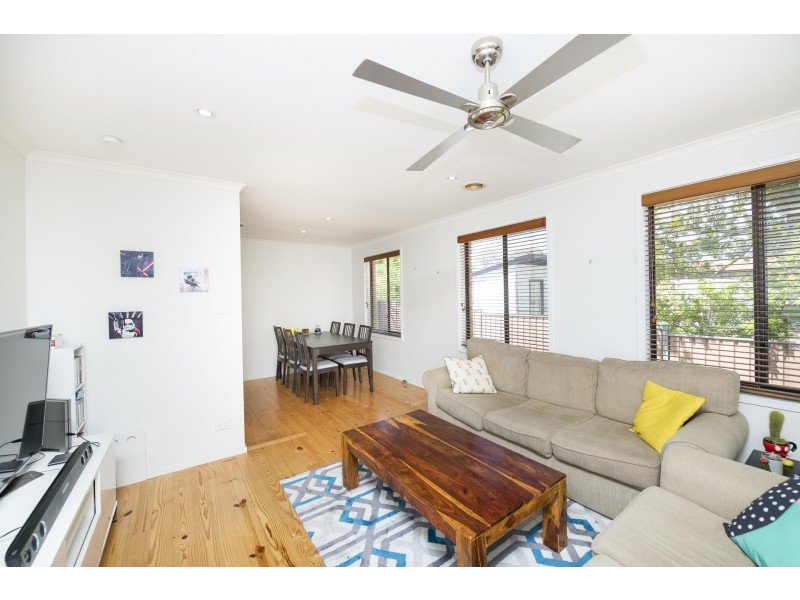 1/10 Charles Street, Queanbeyan NSW 2620