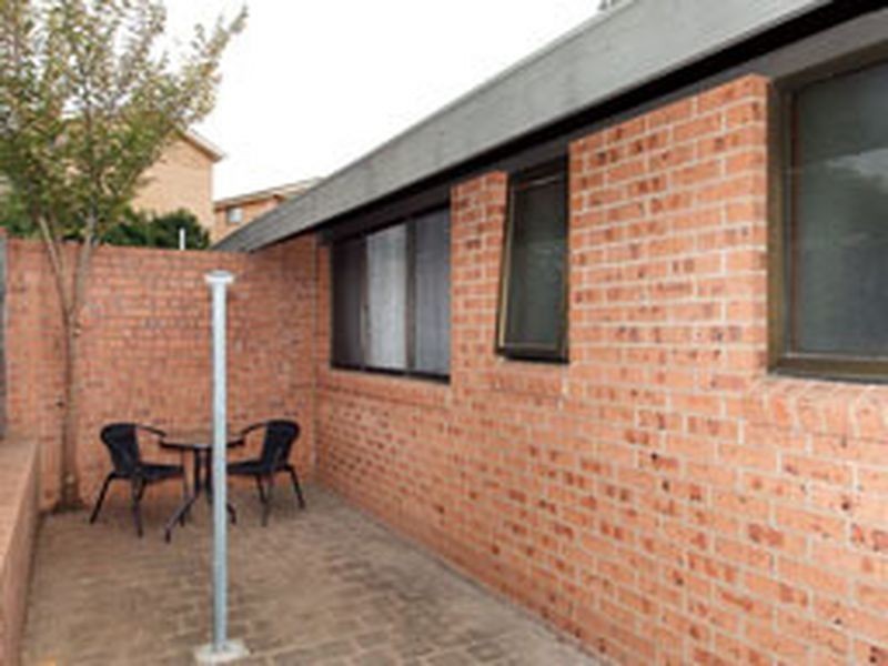 3/15 Mckeahnie Street, Crestwood NSW 2620