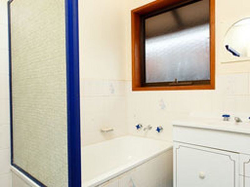 3/15 Mckeahnie Street, Crestwood NSW 2620