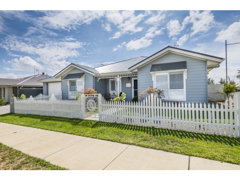 21 Nellie Street, Googong NSW 2620