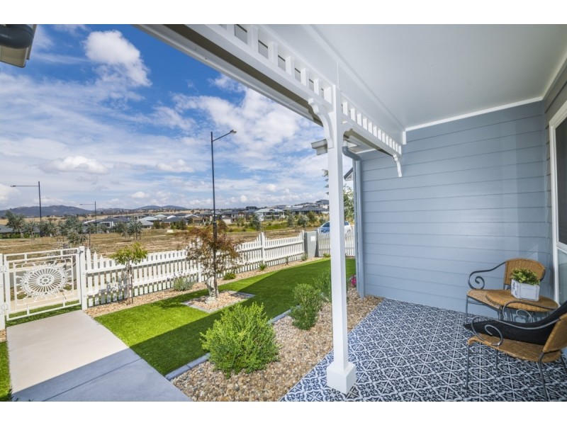 21 Nellie Street, Googong NSW 2620