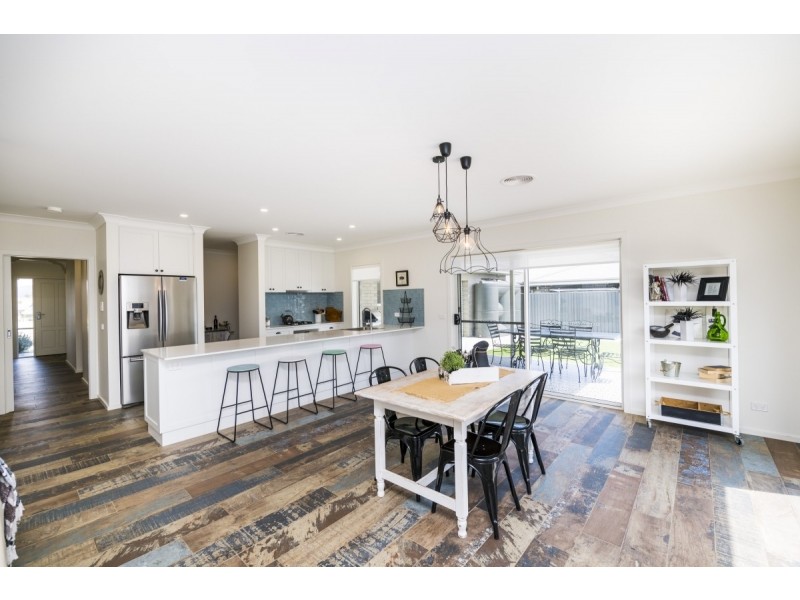 21 Nellie Street, Googong NSW 2620