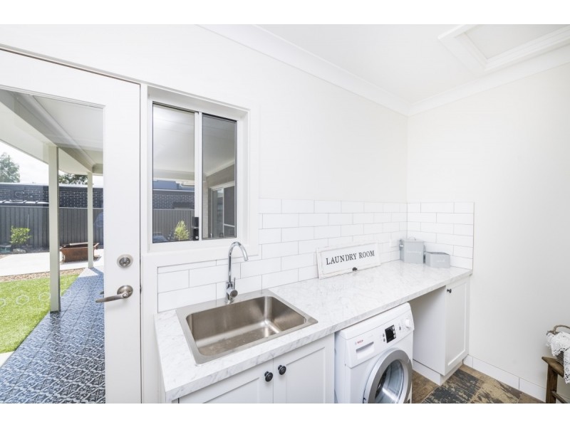 21 Nellie Street, Googong NSW 2620