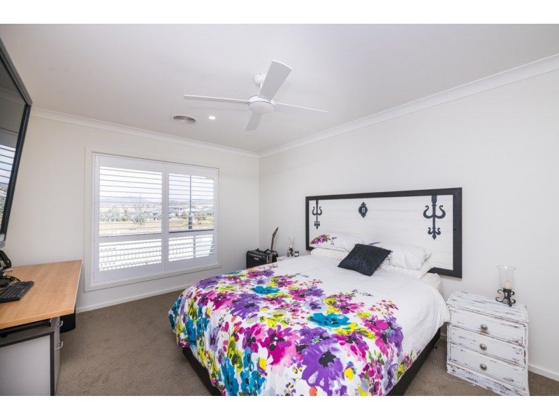 21 Nellie Street, Googong NSW 2620