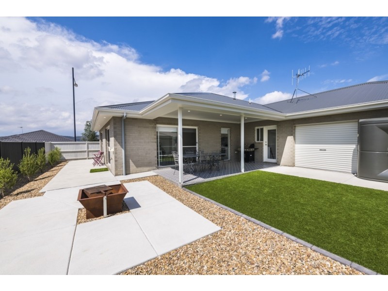 21 Nellie Street, Googong NSW 2620