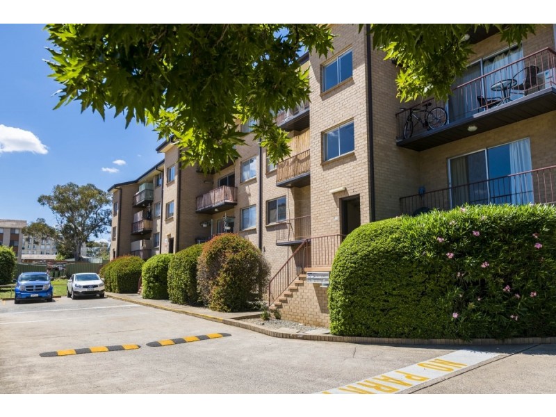 13/104 Henderson Road, Queanbeyan NSW 2620