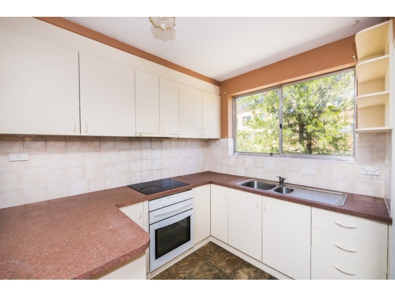 13/104 Henderson Road, Queanbeyan NSW 2620