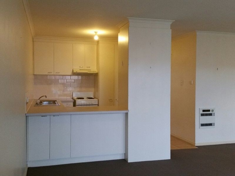 2/94-96 Collett Street, Queanbeyan NSW 2620