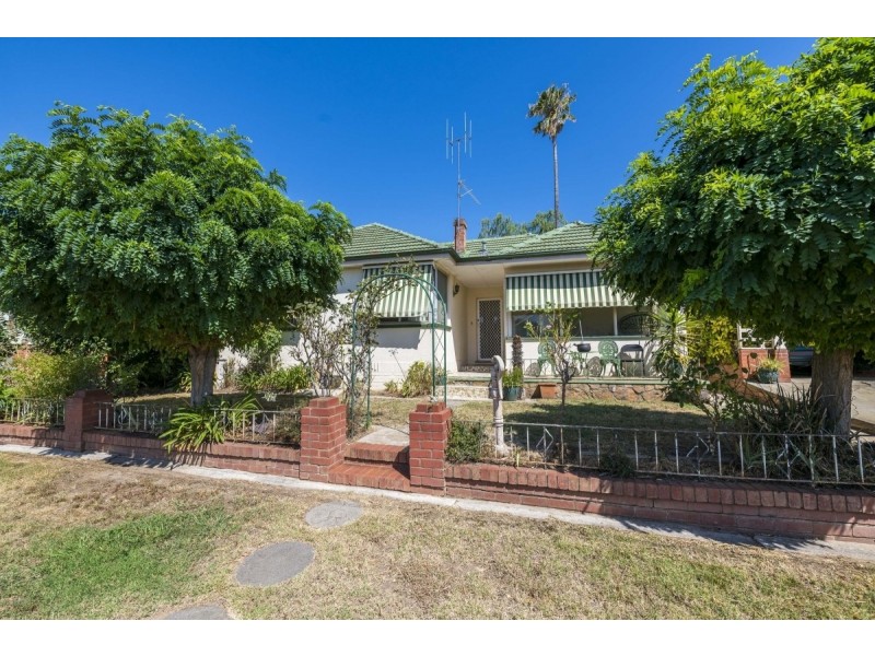 15 Blackall Avenue, Queanbeyan NSW 2620