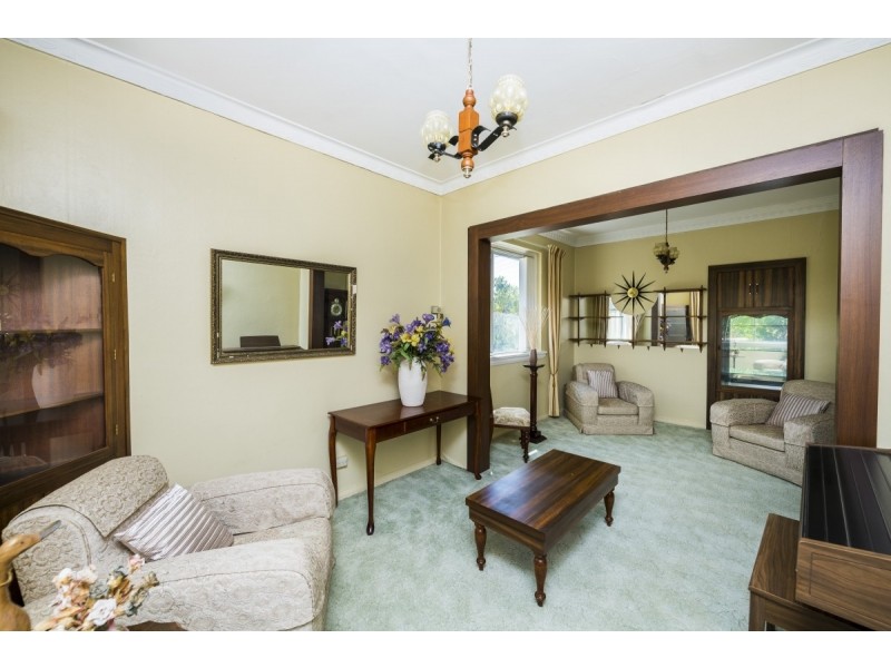 15 Blackall Avenue, Queanbeyan NSW 2620