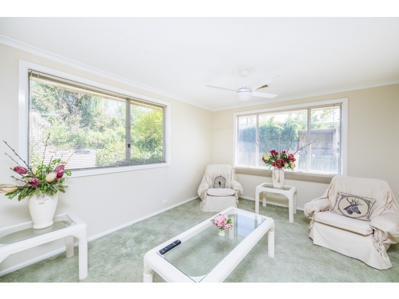 15 Blackall Avenue, Queanbeyan NSW 2620