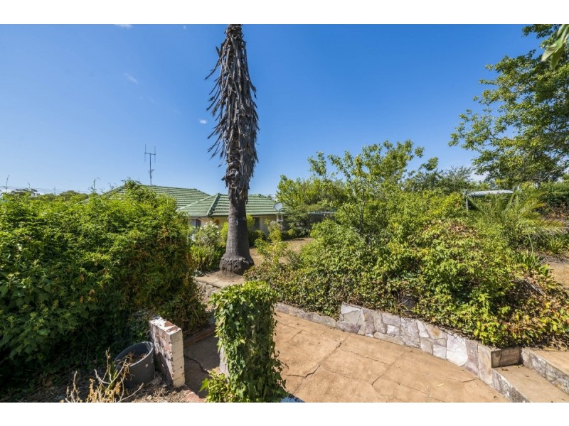15 Blackall Avenue, Queanbeyan NSW 2620