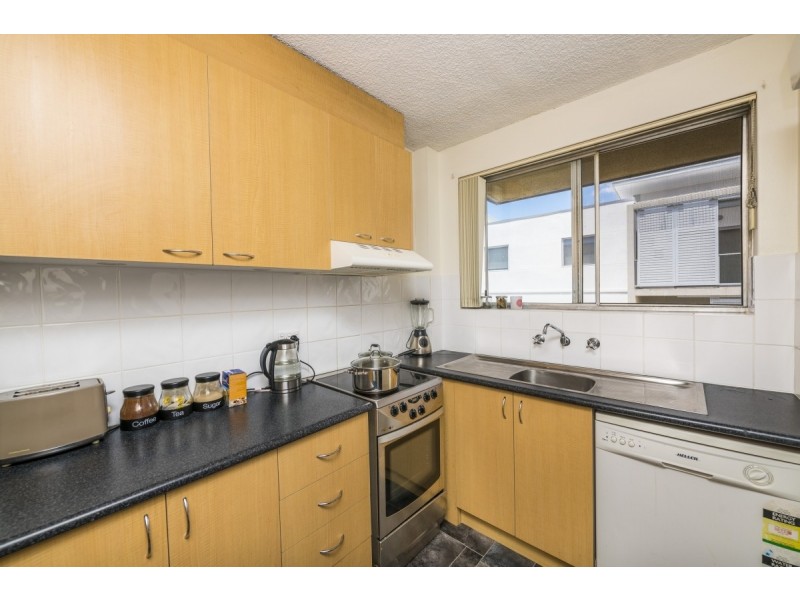 20/11 Crest Road, Queanbeyan NSW 2620