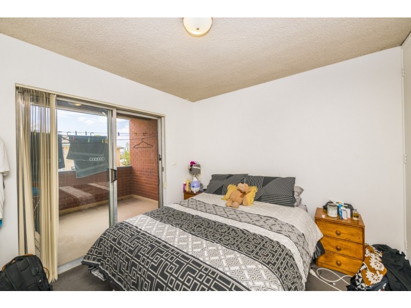 20/11 Crest Road, Queanbeyan NSW 2620