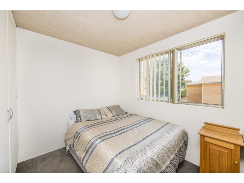 20/11 Crest Road, Queanbeyan NSW 2620