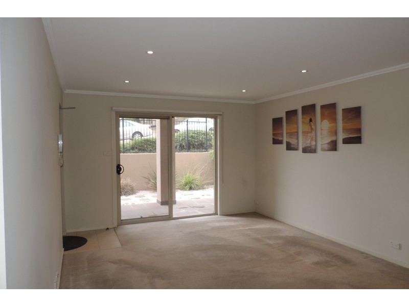 8/43 Antil Street, Queanbeyan NSW 2620