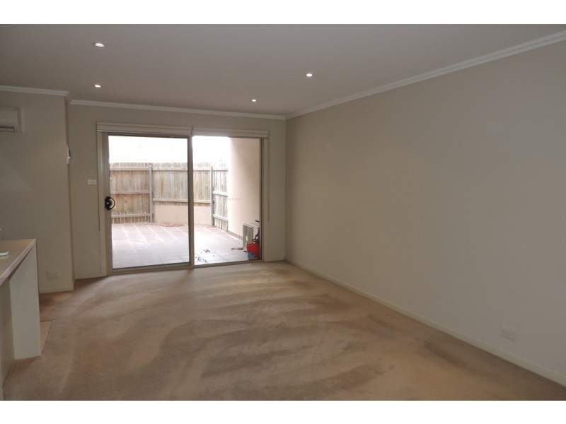 8/43 Antil Street, Queanbeyan NSW 2620