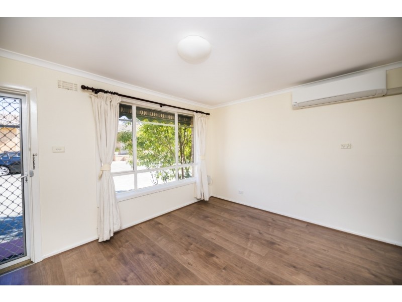 2/71 Tharwa Road, Queanbeyan NSW 2620