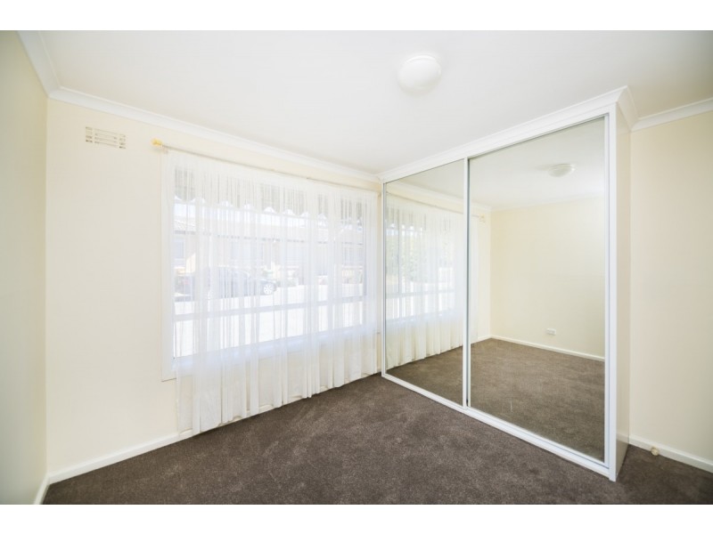 2/71 Tharwa Road, Queanbeyan NSW 2620
