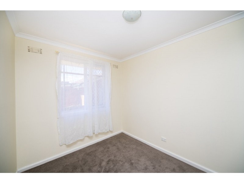 2/71 Tharwa Road, Queanbeyan NSW 2620