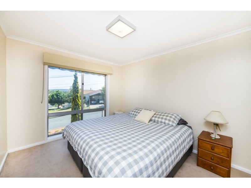 64 Pindari Crescent, Queanbeyan NSW 2620