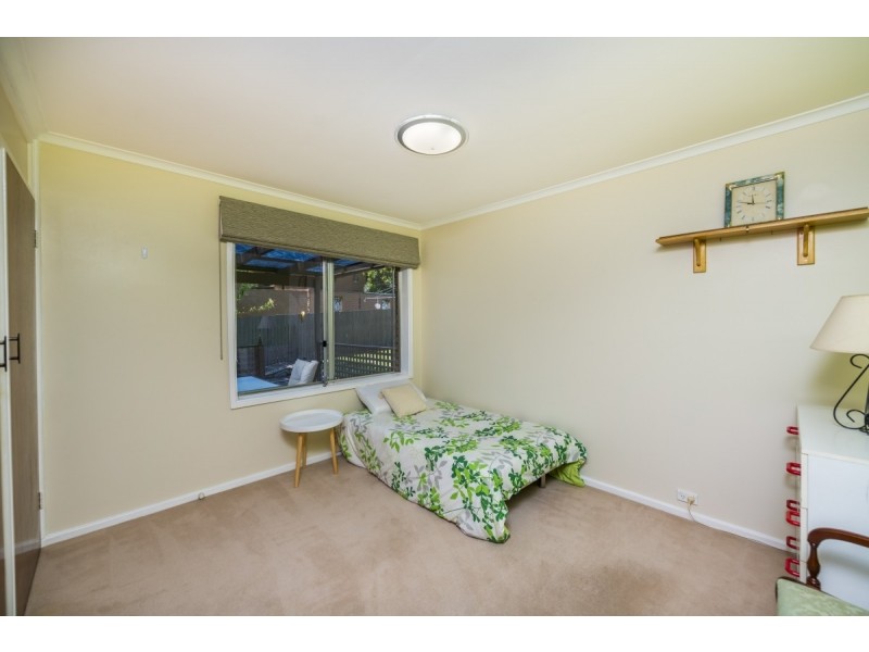 64 Pindari Crescent, Queanbeyan NSW 2620
