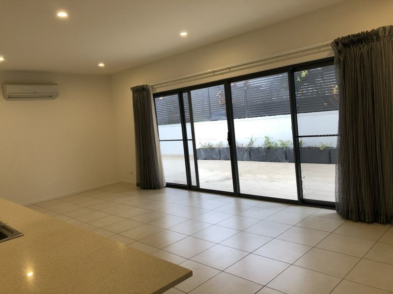 2/9 Stornaway Road, Queanbeyan NSW 2620