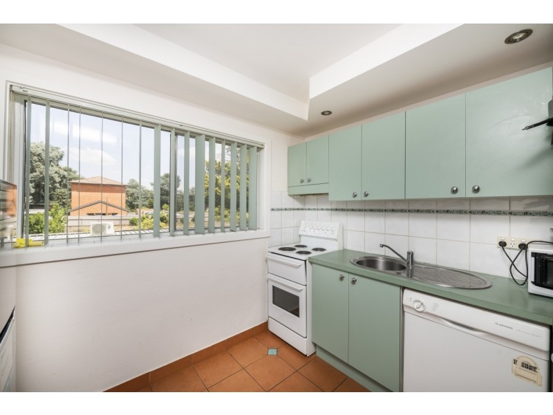 21/12 Morissett Street, Queanbeyan NSW 2620